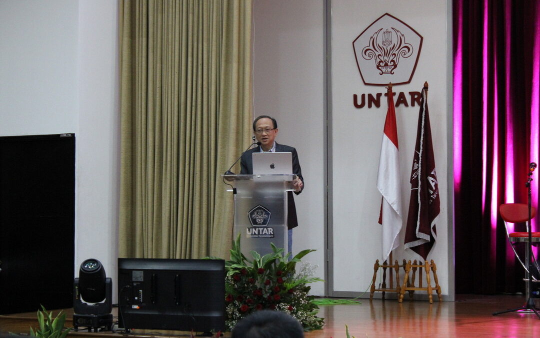 Prof. Dr. A. Bernard Tirtomoeljono Widjaja Provides Insights on Sustainability at the MM Untar Graduation Ceremony
